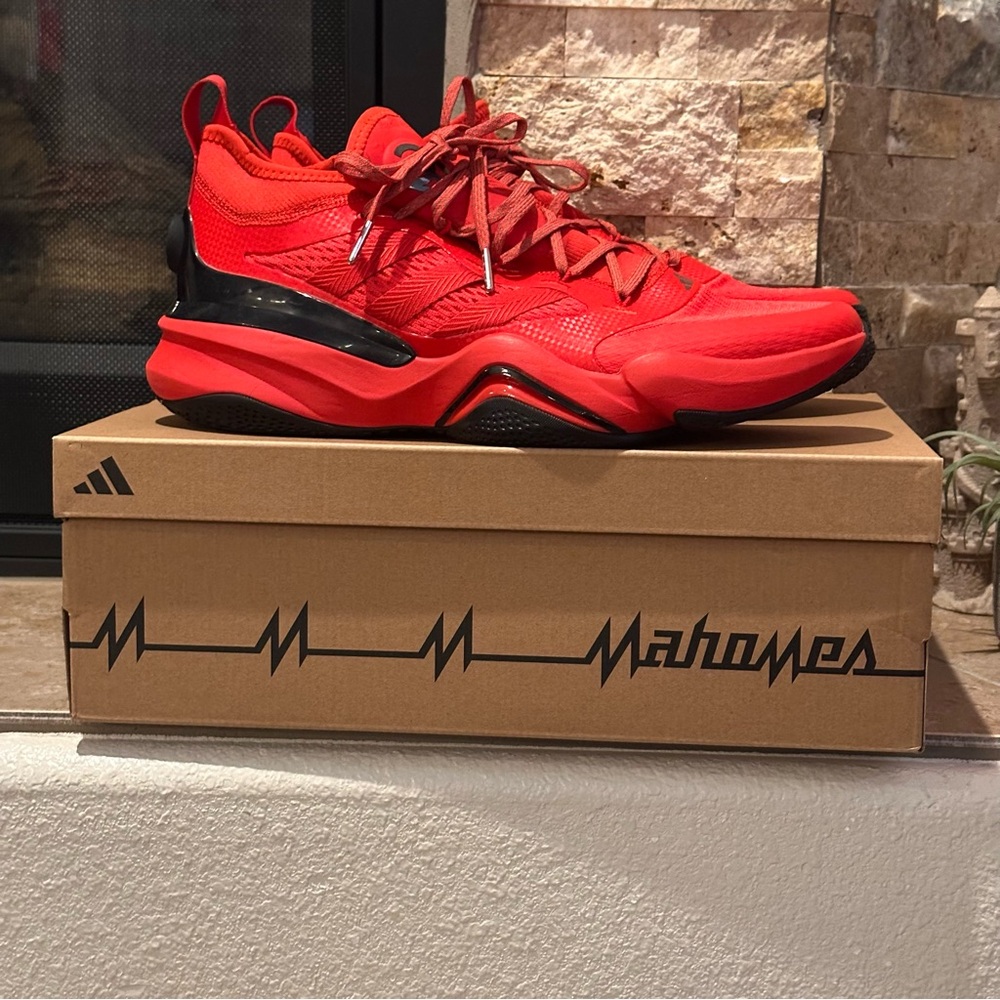 Adidas Red Mahomes 2 Impact FLX Race Against Time Training Sneakers Men’s Sz 13
